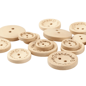 Natural wooden heart 2-hole buttons scattered, heart-shaped wooden buttons with two holes