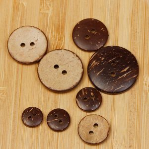 Natural coconut shell buttons with wood grain, sew-on wooden buttons for shirts, cardigans, knitwear and crafts