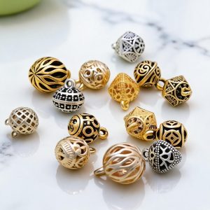 Openwork cheongsam buttons with a hollow filigree design and shank back, in several colors, for qipao, cardigans and DIY sewing