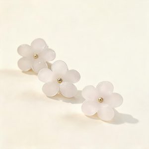 Cherry blossom flower buttons in white with a gold-tone metal center, floral sew-on buttons for cardigans and blouses