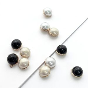 Faux pearl mushroom buttons in white and black, domed pearl-look buttons with a gold-tone base