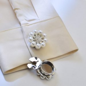 Silver-tone pearl sunflower button cover with a rhinestone center, snap-on